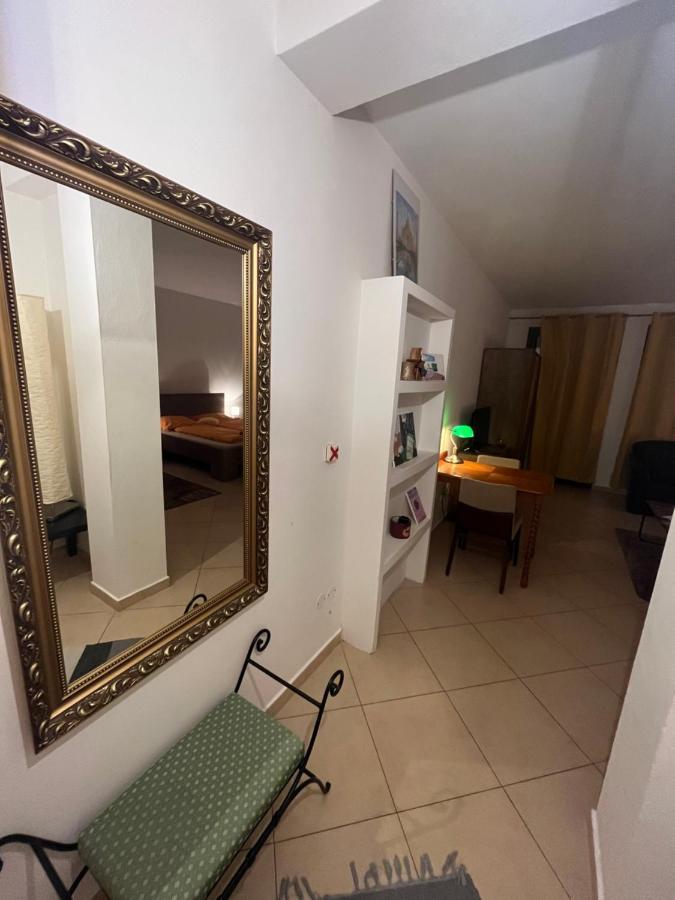Monelly Apartman Komarno Luaran gambar
